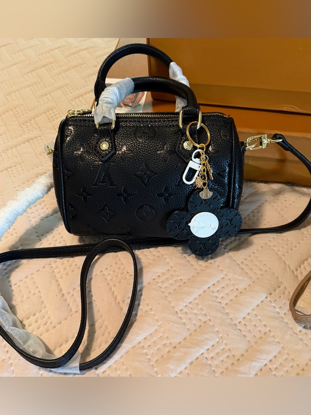 Fashionable Black Embossed Leather Mini Satchel - 🖤🖤🖤
